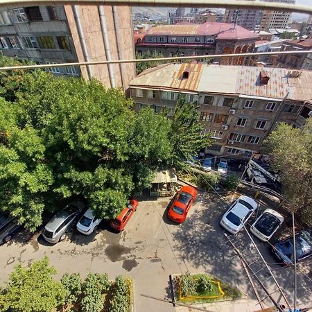 Gevorg'S Appartment Erevan Esterno foto