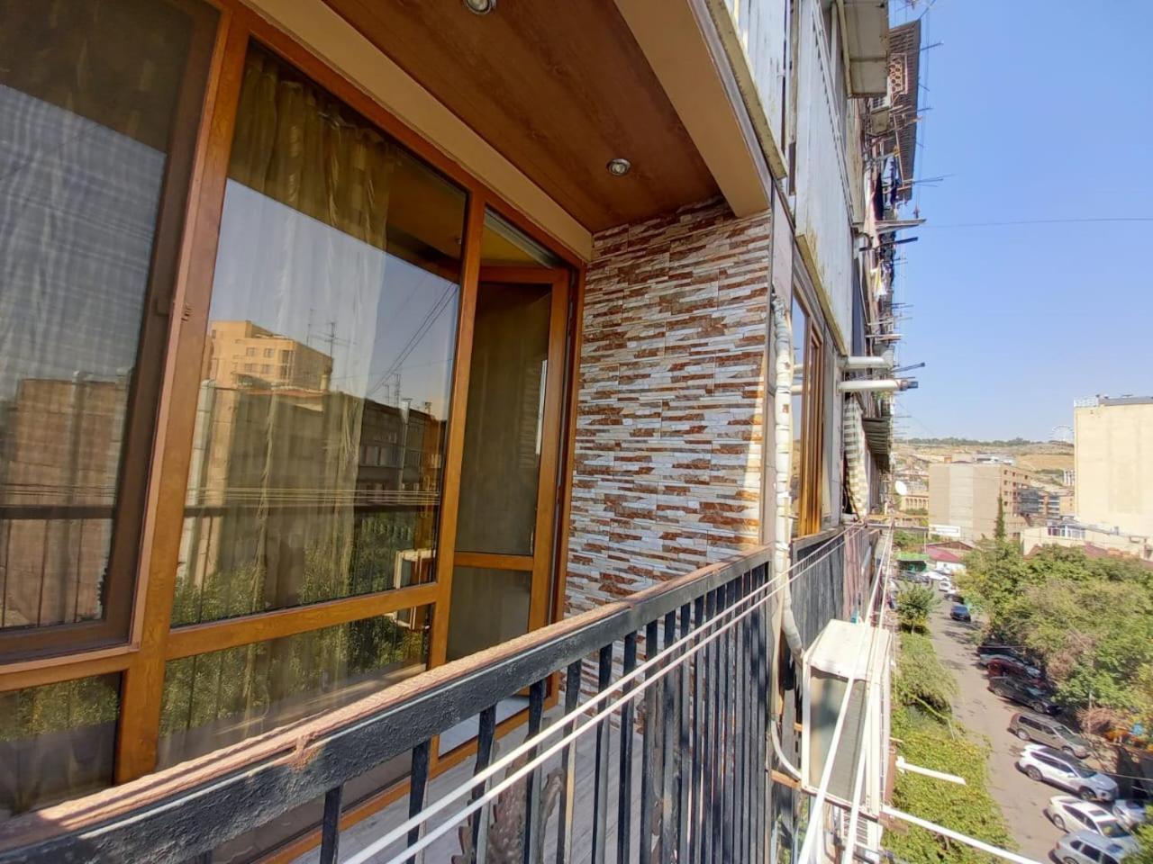 Gevorg'S Appartment Erevan Esterno foto